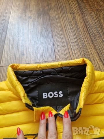 Страхотна мъжка грейка елек HUGO BOSS размер S M L XL 2XL , снимка 6 - Якета - 51469998