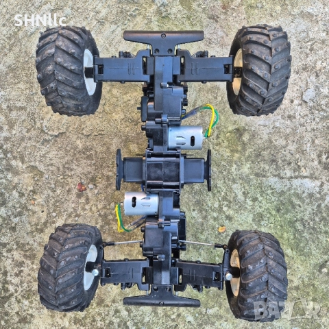 Tamiya Dual Hunter RC Кола 1:10, снимка 6 - Коли, камиони, мотори, писти - 52256455