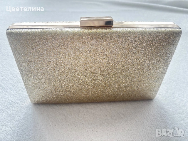 Официален клъч златен , снимка 2 - Чанти - 53663444