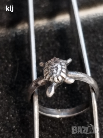 Дамски сребърен пръстен , снимка 2 - Пръстени - 45021907