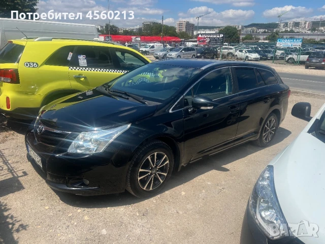 Продавам тойота авенсис