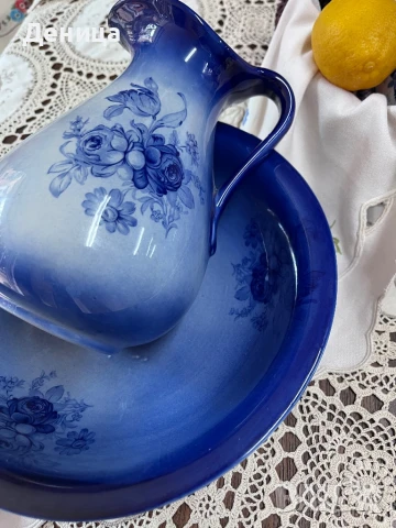 Комплект за лична хигиена или умивалник за спалня💙 Според мен е съвременна репродукция , снимка 11 - Сервизи - 51174811