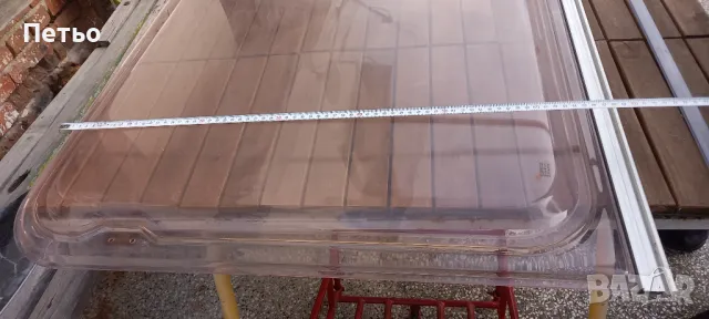 Прозорец за каравана