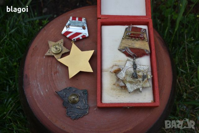 Стари ордени медали, снимка 4 - Други ценни предмети - 45386650