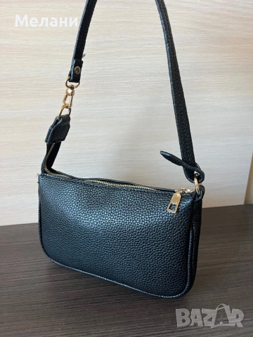 Нова дамска чанта Moschino, снимка 3 - Чанти - 52298799