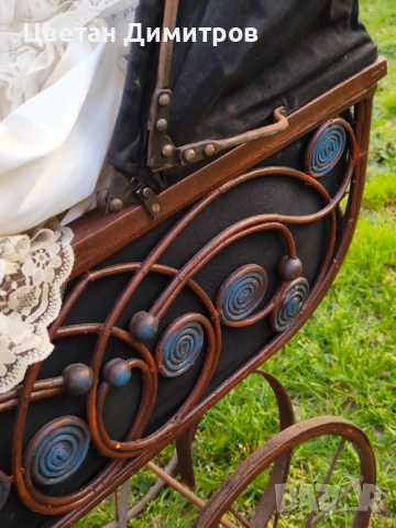 АНТИКВАРА дървена количка комплект с порцеланова кукла , снимка 5 - Антикварни и старинни предмети - 54195587