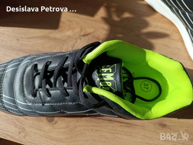 Футболни обувки, снимка 2 - Детски маратонки - 53848178