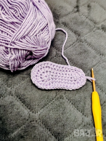 Ръчно плетени бебешки терлички, снимка 4 - Бебешки чорапи - 54054176