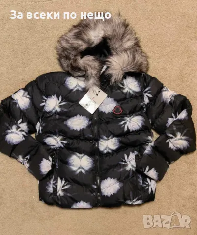 Дамско зимно яке с естествен косъм от лисица на качулката Moncler Код B305, снимка 3 - Якета - 48203022