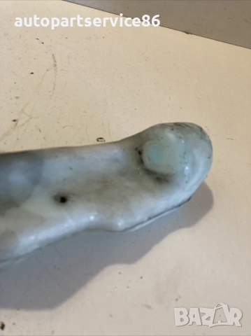 Резервоар за чистачки за предно стъкло за Jeep Compass 2.0 CRD (2009) 05303789AF, снимка 3 - Части - 53385145