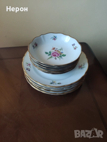 Порцеланови чинии плитки, снимка 2 - Чинии - 53662421