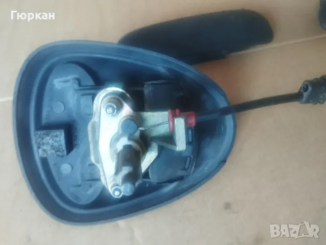 Ford Ka Заключване на Лява Врата и Багажник , снимка 3 - Части - 48854952