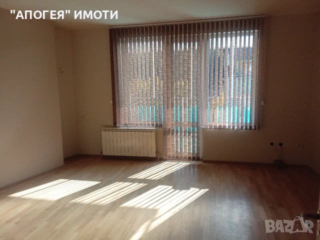 ИЗИСКАН, Просторен трети етаж, Център гр. Пловдив - 270 кв.м с възможност за ГАРАЖ под наем, снимка 15 - Апартаменти - 52086131