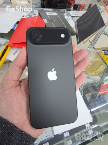 Като Нов! iPhone Air 256 Gb Space Black, снимка 2 - Apple iPhone - 53376694