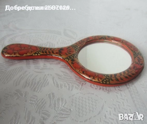 Огледала:   Старо огледало кръгло, тоалетка лукс, друг поднос , снимка 13 - Антикварни и старинни предмети - 32730162