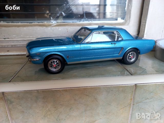 Ford Mustang 1:18, снимка 3 - Колекции - 46780661