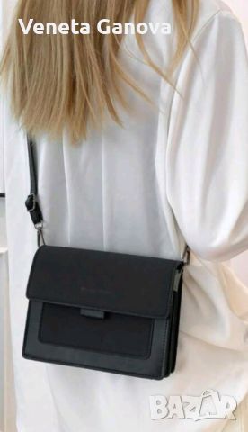 Черна чантичка през рамо с две прегради , снимка 4 - Чанти - 45544039