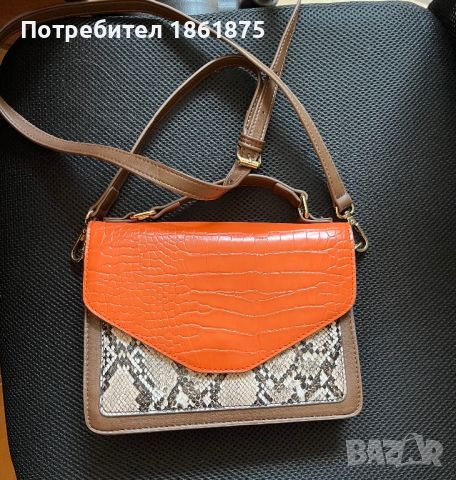 Дамска чанта, снимка 2 - Чанти - 45682064