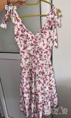 Лятна рокля с цветя