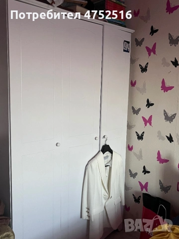Чисто ново запазено детско обзавеждане: Легло+матрак, Гардероб и бюро