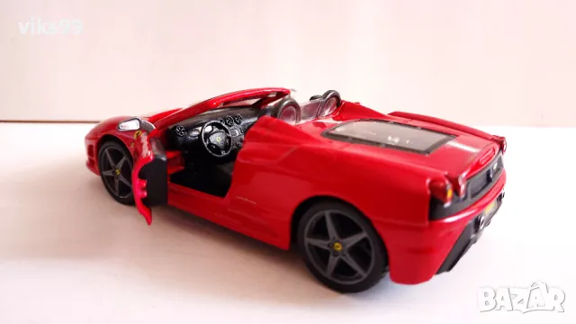 Ferrari Scuderia Spider 16M Bburago - Мащаб 1:32, снимка 3 - Колекции - 48143675