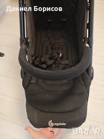 Бебешка количка Ergobaby Metro+ – Ултракомпактна, Ергономична и Стилна, снимка 6 - Детски колички - 53348486