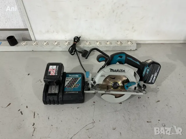 Ръчен циркуляр - Makita 18 V li ion BL , снимка 1 - Циркуляри - 45727323