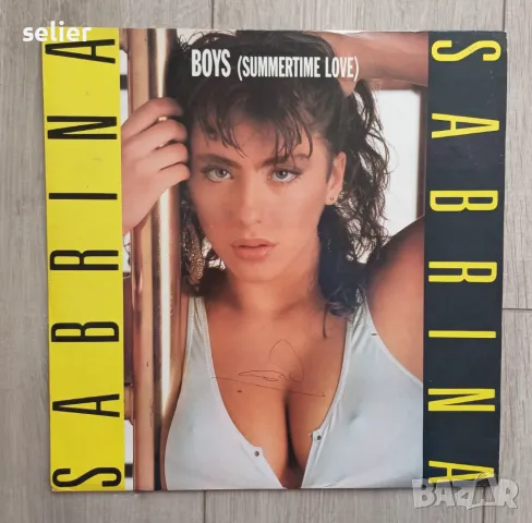 Sabrina ‎– Boys (Summertime Love) Maxi Single 12 Английско издание 1987г Състояние на винила:VG+ Със, снимка 1 - Грамофонни плочи - 47855607