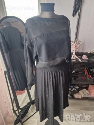 Блуза в черно с тюлен ръкав - 8,00лв.