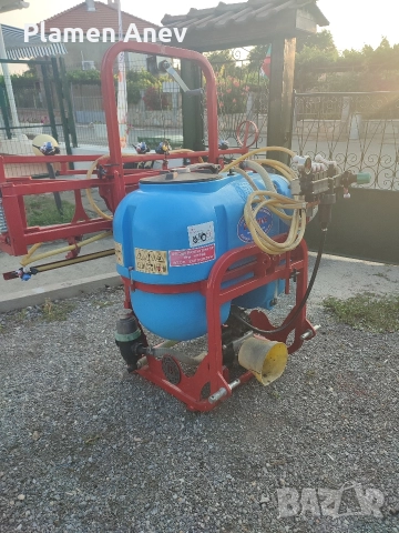 Навесна пръскачка 200 литра с 8 м.рамене, снимка 2 - Селскостопанска техника - 52598556