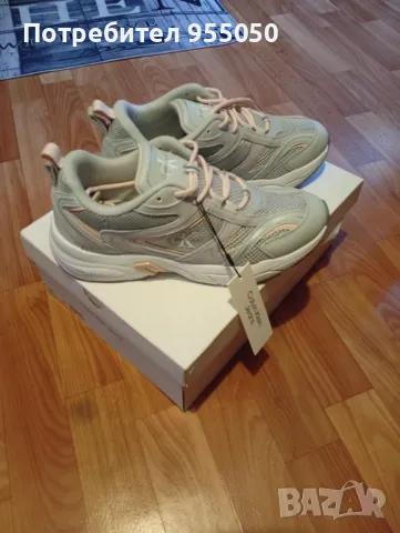 Дамски оригинални маратонки Calvin Kleine, снимка 6 - Маратонки - 49891767