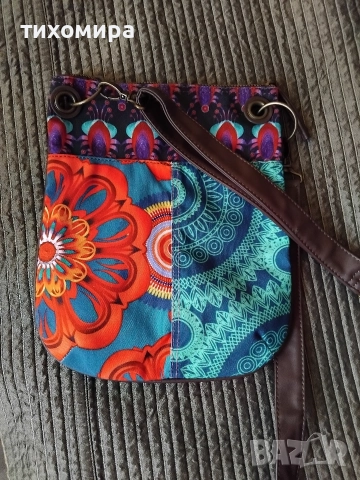 Чанти на Disigual от плат