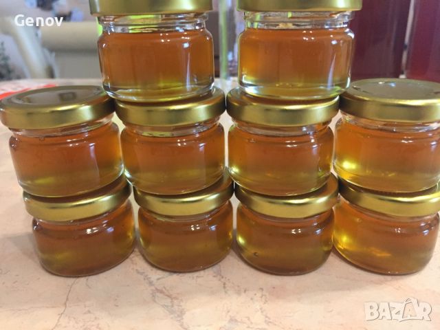 Малки бурканчета пълни с мед-25 мл., снимка 2 - Пчелни продукти - 45078614