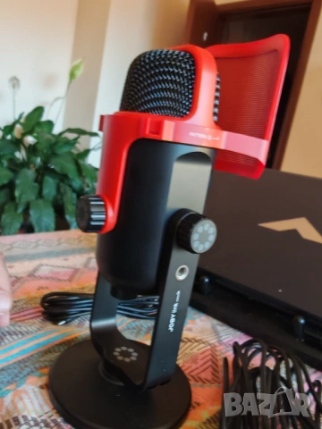 JOBY Wavo Pod USB микрофон чисто нов с нарушена опаковка, снимка 2 - Микрофони - 54280662