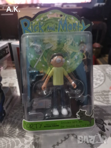 Екшън фигурка Morty (Rick and Morty) + Бонус Funko Pop Apex Legends