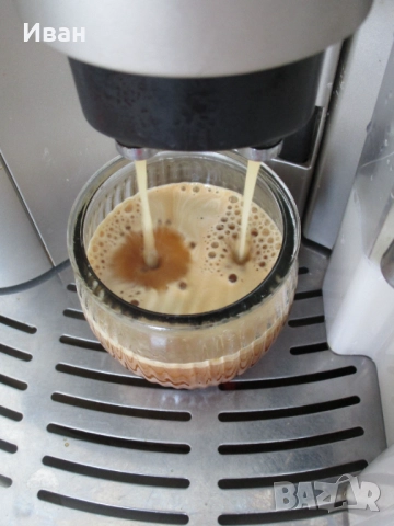 Кафеавтомат DeLonghi, снимка 2 - Кафемашини - 52401488