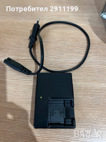 Фотоапарат Sony 5,1 Mp с подаръци, снимка 10 - Фотоапарати - 53393170