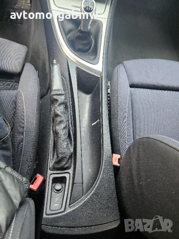 На части БМВ Е87 118д 143 коня / BMW E87 118d 143hp, снимка 10 - Автомобили и джипове - 53594529