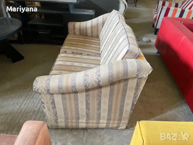 Диван , снимка 4 - Дивани и мека мебел - 50055536