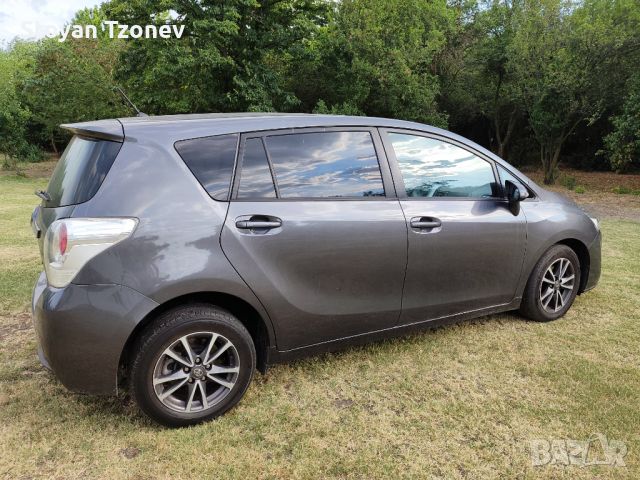 Toyota Verso Facelift 2.0 D-4D 91KW (124hp), снимка 6 - Автомобили и джипове - 46793309