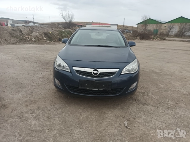 Продавам опел астра 1.7цдти 2012г , снимка 3 - Автомобили и джипове - 52917055