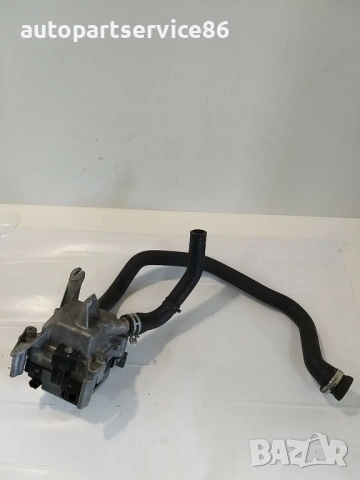 Помпа за воден нагревател за Mercedes E-Class W210 (2001) A2105460135, снимка 2 - Части - 53858822