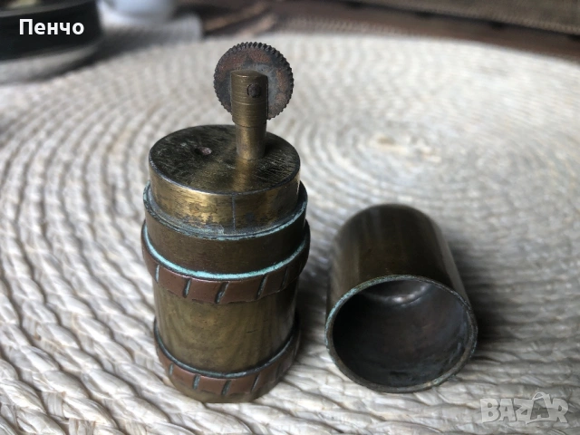 стара бензинова запалка - войнишко /окопно/ творчество, снимка 5 - Антикварни и старинни предмети - 51698106