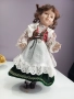 Порцеланова колекционерска кукла със метална стойка , снимка 5