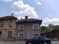 Къща с дворно място в много добро състояние, снимка 1