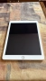 Apple iPad 9.7 5-то поколение A1822 (2017) с 32GB gold, снимка 11