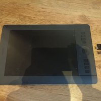 Wacom Intuos pro medium tablet, снимка 3 - Таблети - 45651016