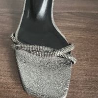 Нови сребристи сандали размер 37, снимка 3 - Сандали - 45428586