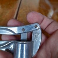 Стара алуминиева преса за чесън #12, снимка 4 - Други ценни предмети - 45634669
