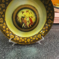 Италиански стъклени чинии с "Трите Грации", снимка 4 - Чинии - 45025876